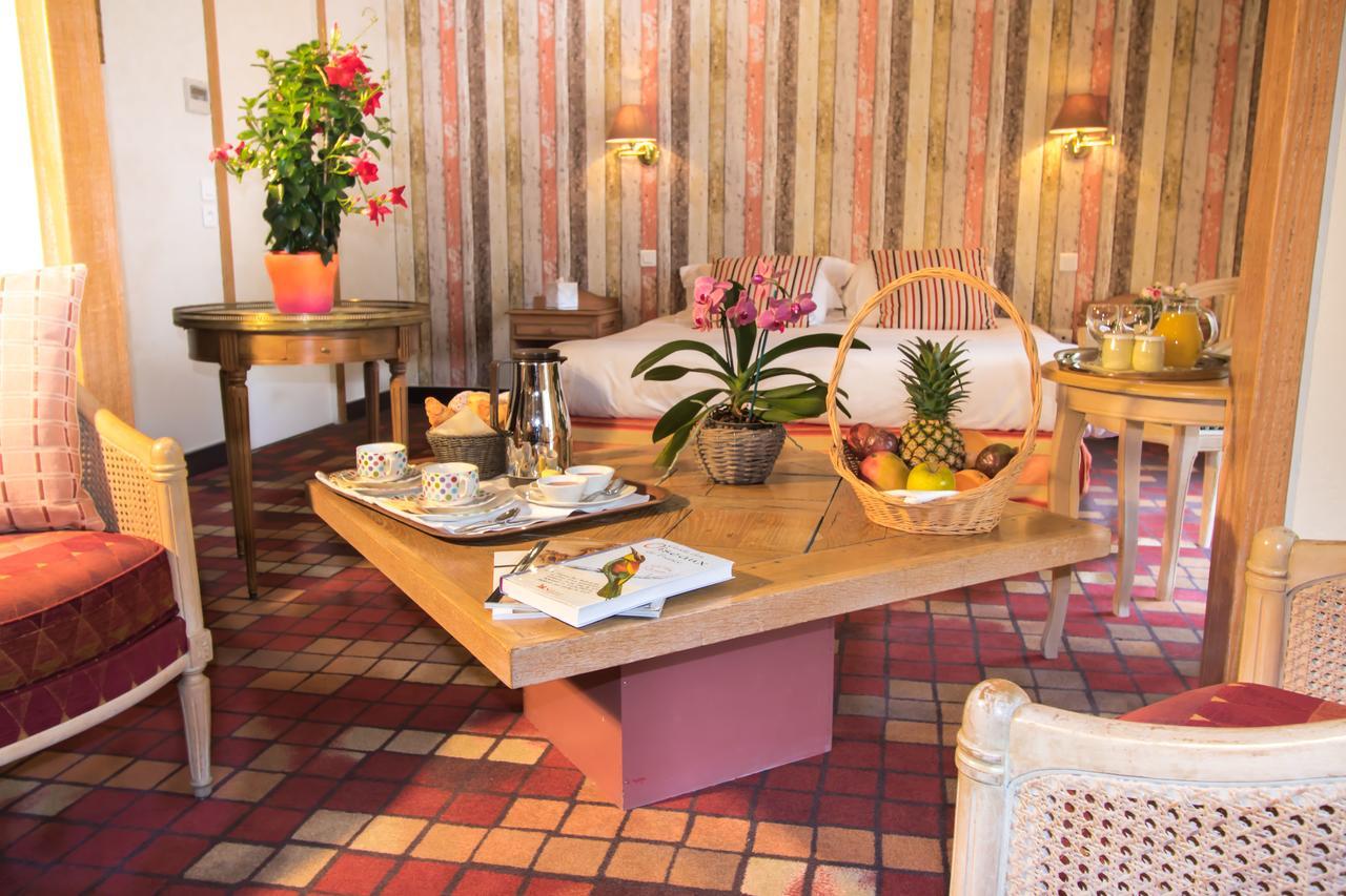 Hotel Les Trois Soleils Saint-Céré Zewnętrze zdjęcie